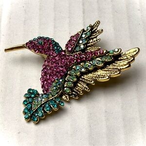 Hummingbird Crystal Rhinestone Pink Blue Green Brooch Pin Gold Tone